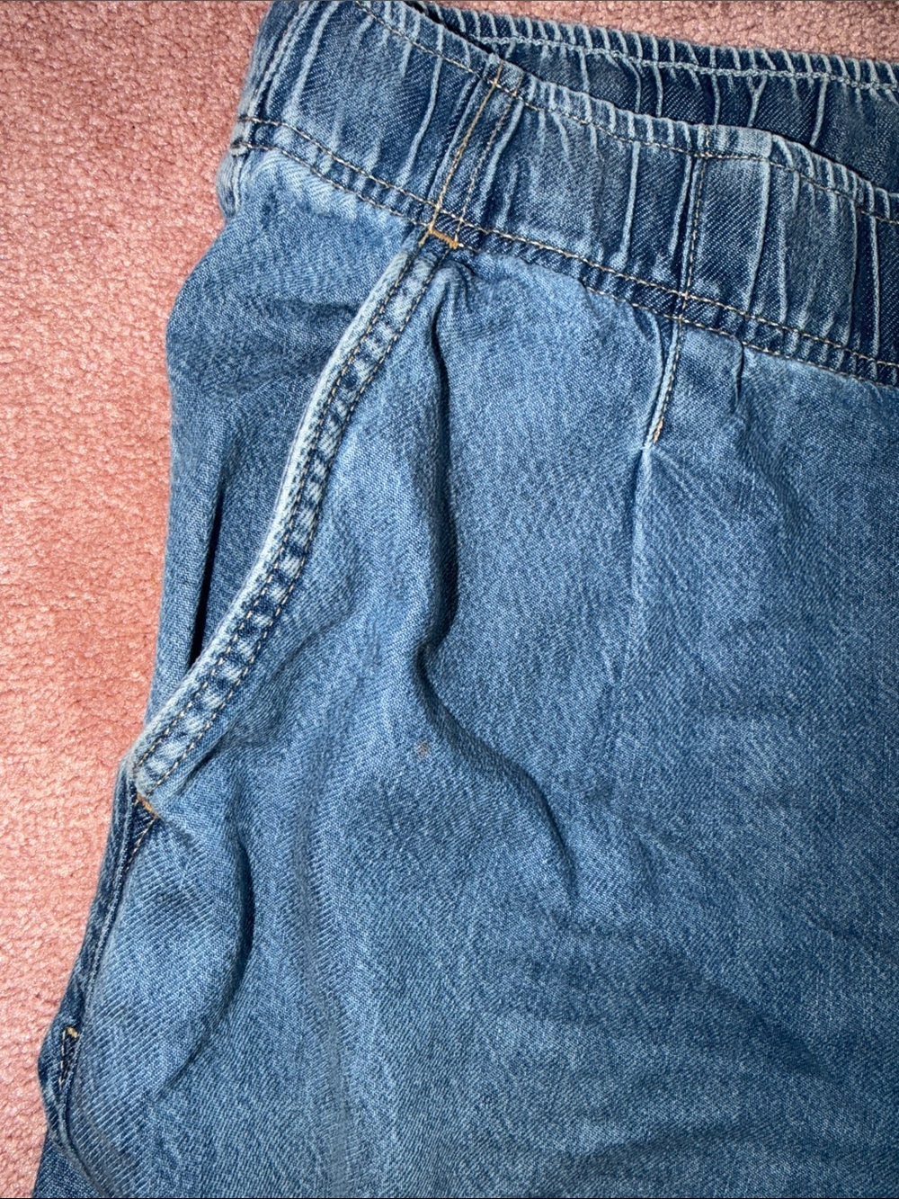 GAP Wide-Leg Drawstring Jeans in Medium Blue Denim - Picture 6 of 7